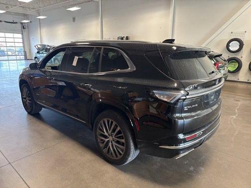2025 Buick Enclave Avenir