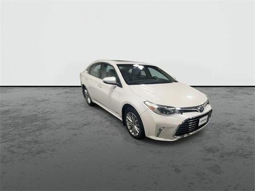 2018 Toyota Avalon Hybrid XLE Plus