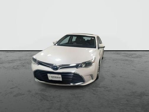 2018 Toyota Avalon Hybrid Limited