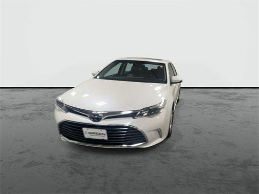 2018 Toyota Avalon Hybrid XLE Plus