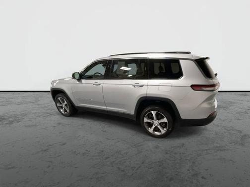 Gray 2024 Jeep Grand Cherokee L Limited