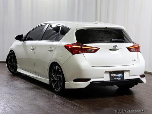 2017 Toyota Corolla iM Base
