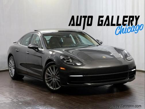 2017 Porsche Panamera 4