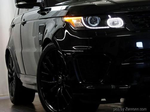 2017 Land Rover Range Rover Sport 5.0L Supercharged SVR