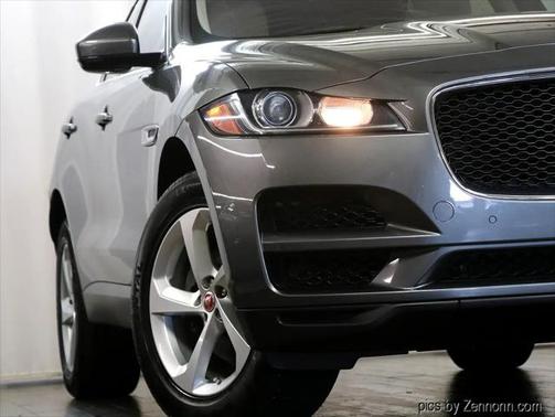 2019 Jaguar F-PACE 25t Premium