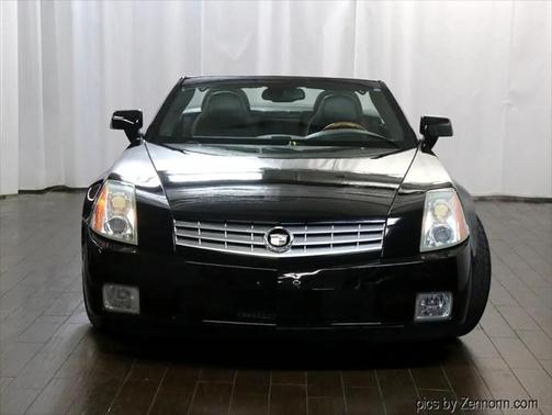 2005 Cadillac XLR Base