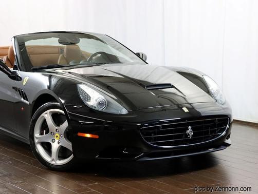 2010 Ferrari California Base