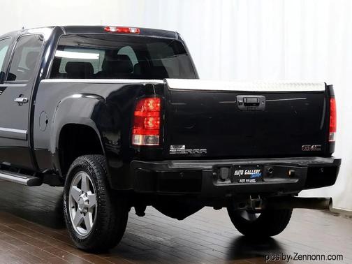 Black 2013 GMC Sierra 2500 Denali