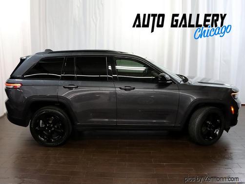 2022 Jeep Grand Cherokee Altitude