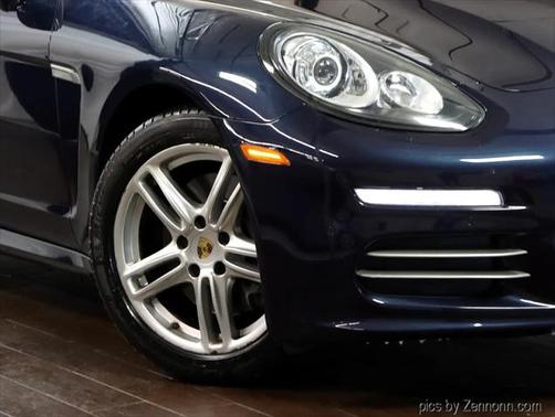 2014 Porsche Panamera 4