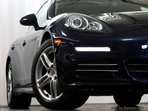 2014 Porsche Panamera 4