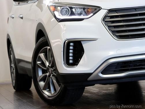 2017 Hyundai SANTA FE SE
