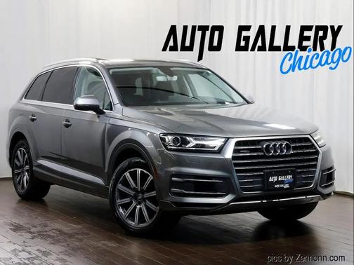 Gray 2017 Audi Q7 3.0T Premium