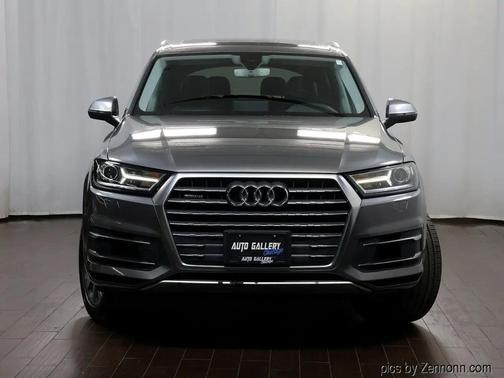 Gray 2017 Audi Q7 3.0T Premium