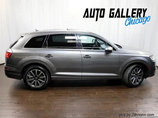 Gray 2017 Audi Q7 3.0T Premium