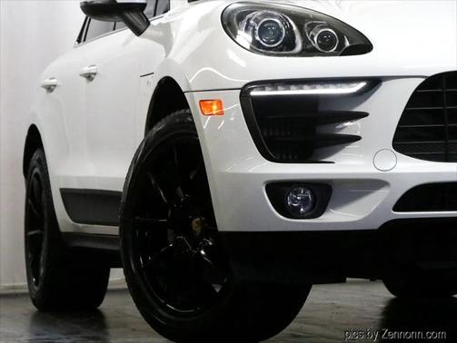 2018 Porsche Macan Base