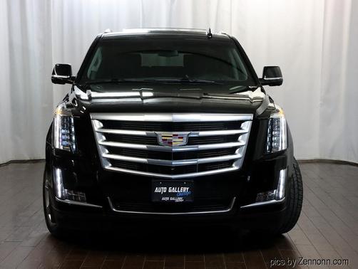 2017 Cadillac Escalade ESV Luxury
