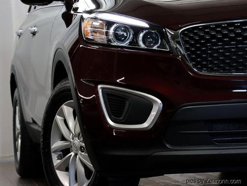 2017 Kia Sorento LX