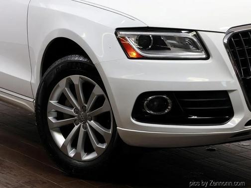 White 2016 Audi Q5 2.0T Premium