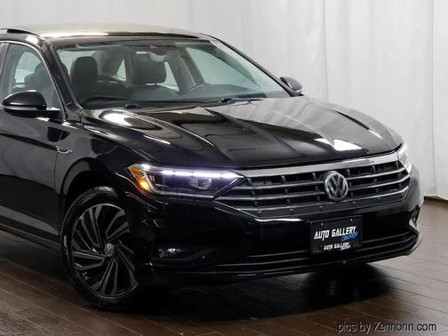 Black 2019 Volkswagen Jetta 1.4T SEL Premium