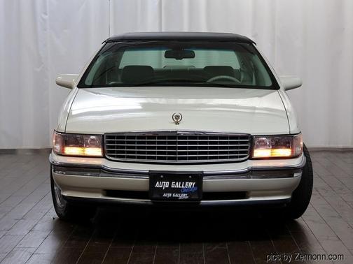 1996 Cadillac DeVille Base