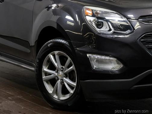 Gray 2016 Chevrolet Equinox LT