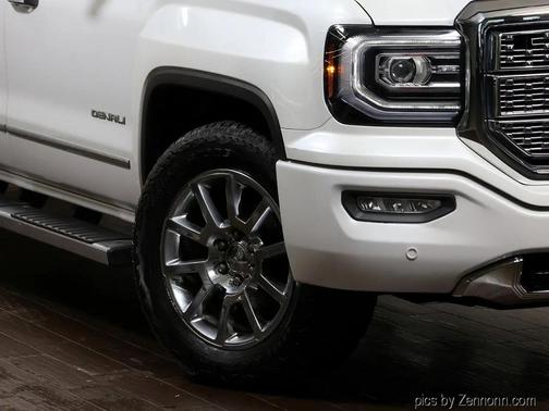 White 2018 GMC Sierra 1500 Denali