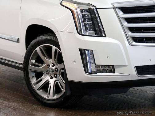 2017 Cadillac Escalade ESV Premium Luxury