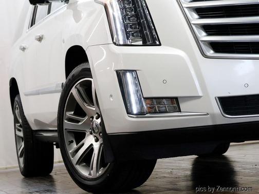 2017 Cadillac Escalade ESV Premium Luxury