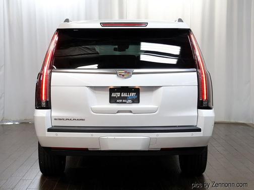 2017 Cadillac Escalade ESV Premium Luxury