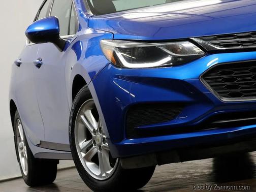 Blue 2016 Chevrolet Cruze LT Auto