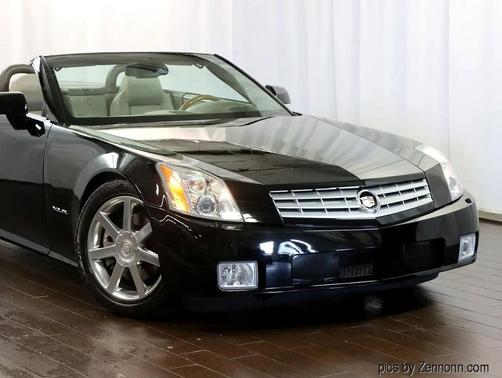 2004 Cadillac XLR Base