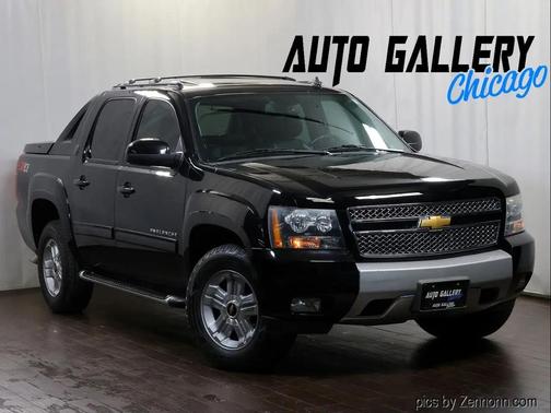 Black 2013 Chevrolet Avalanche LT