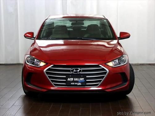 2018 Hyundai ELANTRA SE