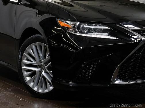 Black 2018 Lexus ES 350 Base