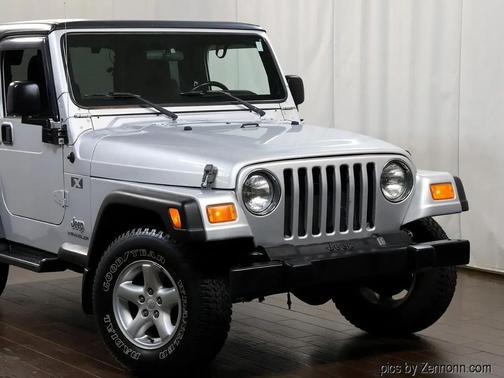 Silver 2006 Jeep Wrangler X