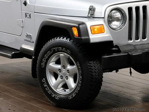 Silver 2006 Jeep Wrangler X