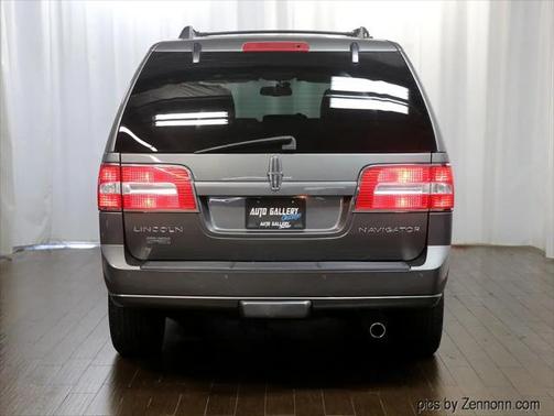 2013 Lincoln Navigator Base