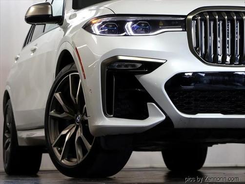 2021 BMW X7 M50i
