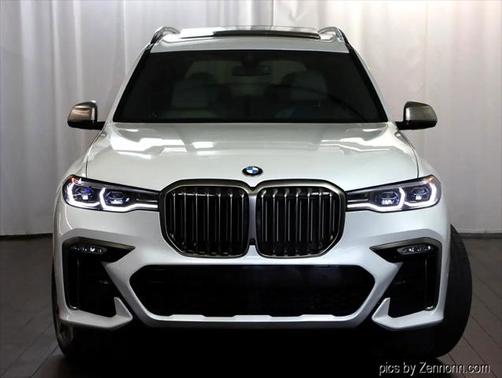 2021 BMW X7 M50i