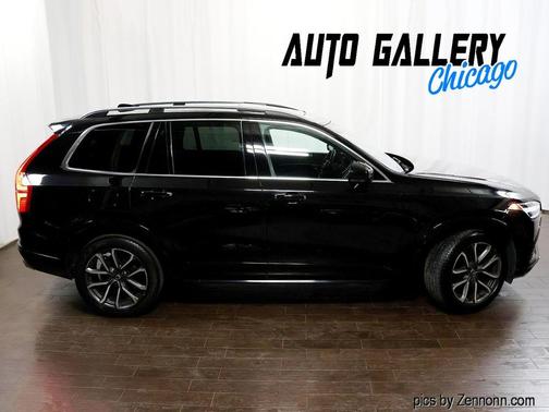 2016 Volvo XC90 T6 Momentum