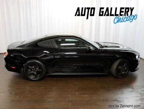 2017 Ford Mustang V6