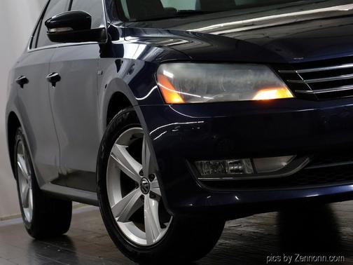 2015 Volkswagen Passat 1.8T Limited Edition