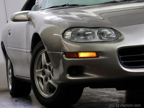 1999 Chevrolet Camaro Base