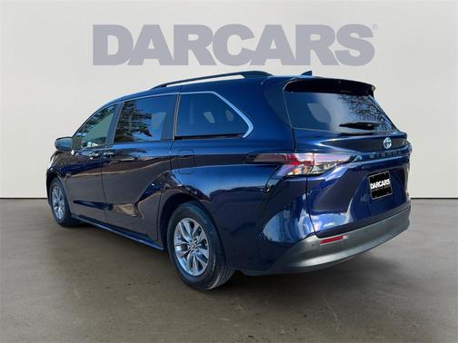 2024 Toyota Sienna XLE