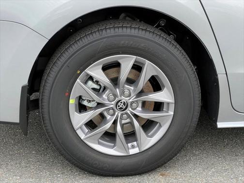 2025 Toyota Sienna XLE 7 Passenger