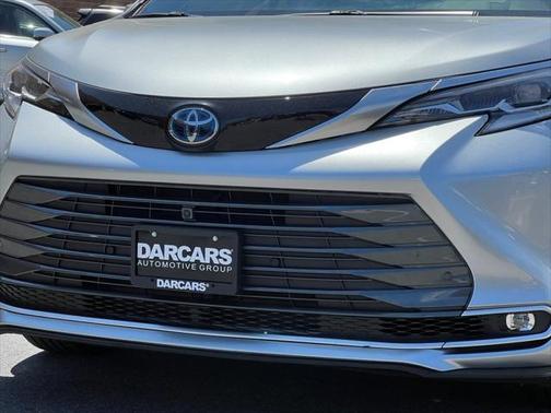 2023 Toyota Sienna Platinum 7 Passenger