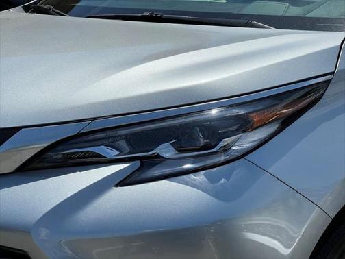 2023 Toyota Sienna Platinum 7 Passenger