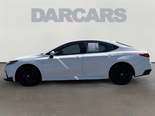 Ice Cap 2025 Toyota Camry SE