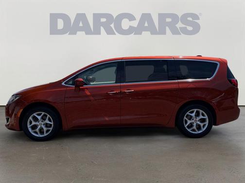 Copper Pearlcoat 2018 Chrysler Pacifica Touring Plus
